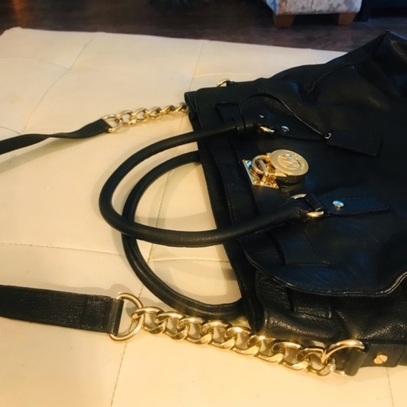 Michael Kors Hamilton Lock & Key Bag - Picture 5 of 15